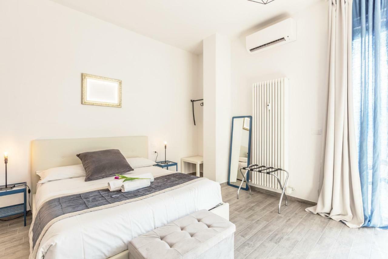 Central City Rooms Executive Suite Bolonia Exterior foto