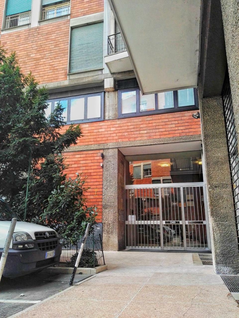 Central City Rooms Executive Suite Bolonia Exterior foto