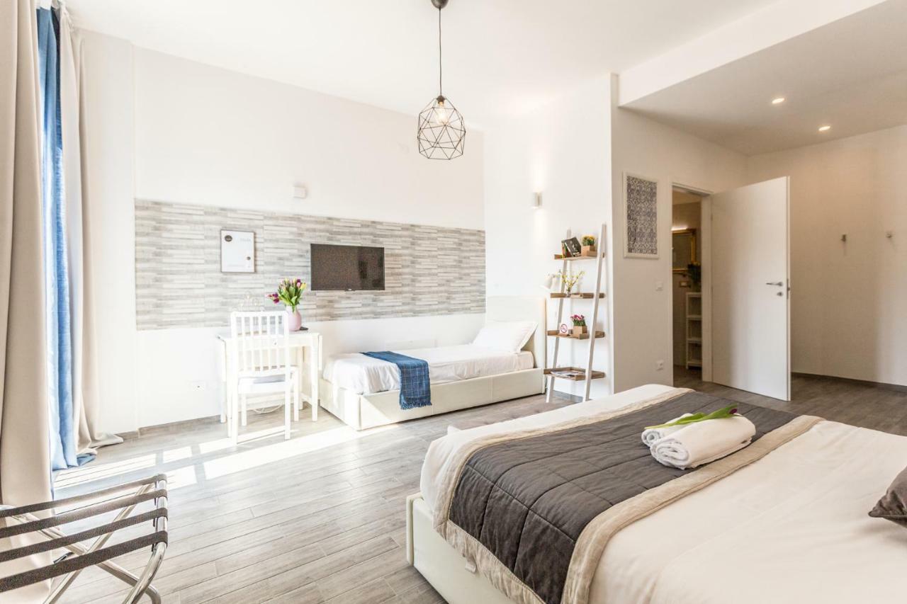 Central City Rooms Executive Suite Bolonia Exterior foto