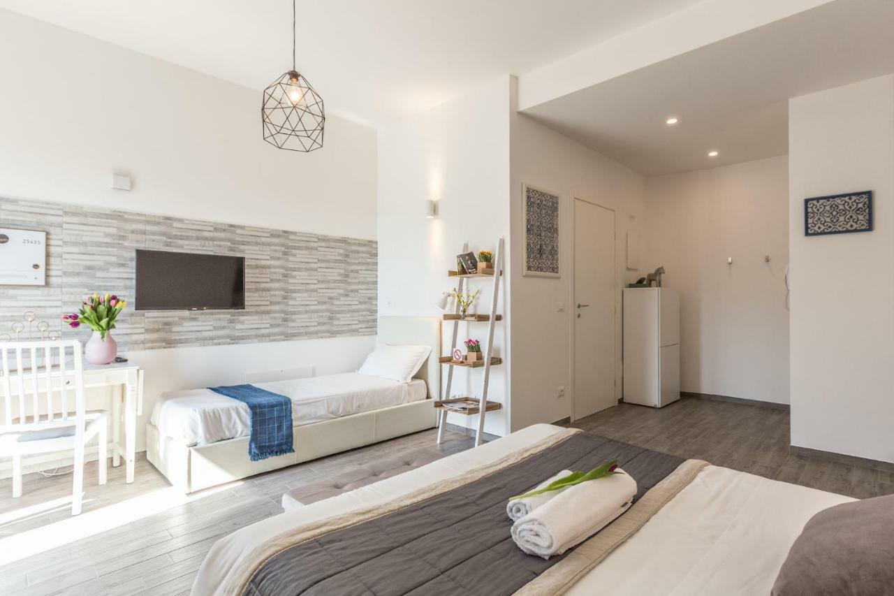 Central City Rooms Executive Suite Bolonia Exterior foto