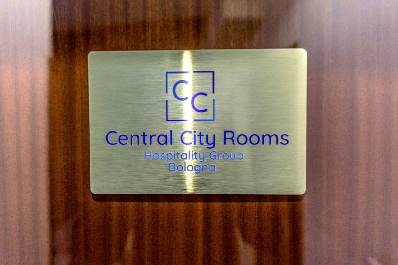 Central City Rooms Executive Suite Bolonia Exterior foto
